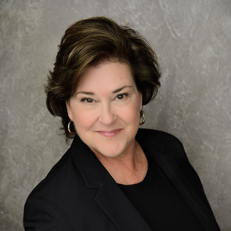 Shannon Dvorak's Headshot